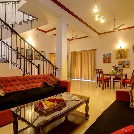 Jaqk Holidays - 9Bhk Villa For Big Groups, Private Pool-Wifi-Cartaker-Parking, North Goa Baga Buitenkant foto