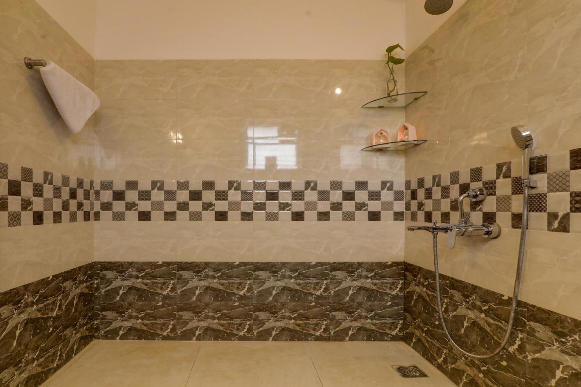 Jaqk Holidays - 9Bhk Villa For Big Groups, Private Pool-Wifi-Cartaker-Parking, North Goa Baga Buitenkant foto